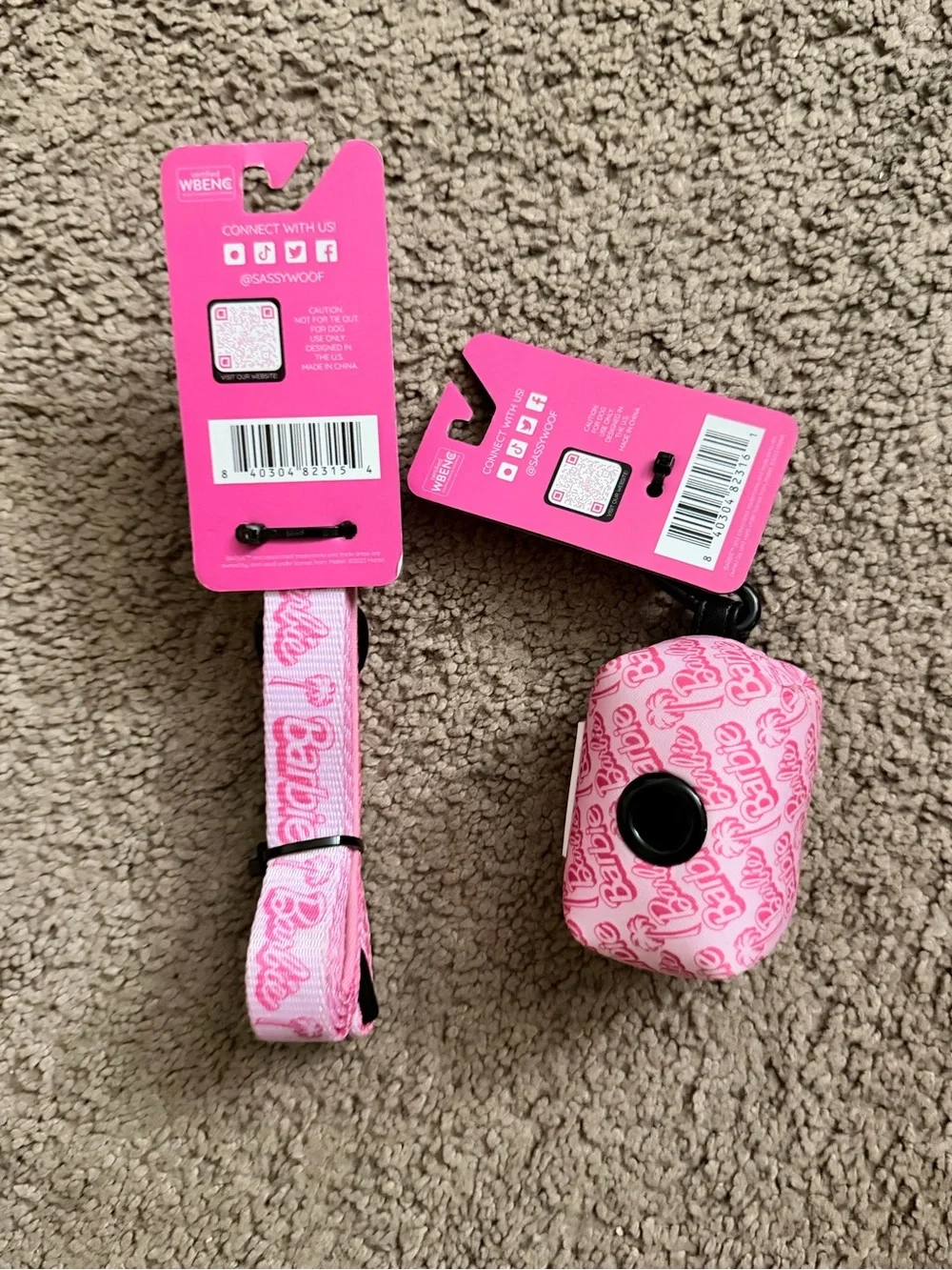 Barbie Pink Fabric Leash with Matching Pink Waste Bag Dispenser